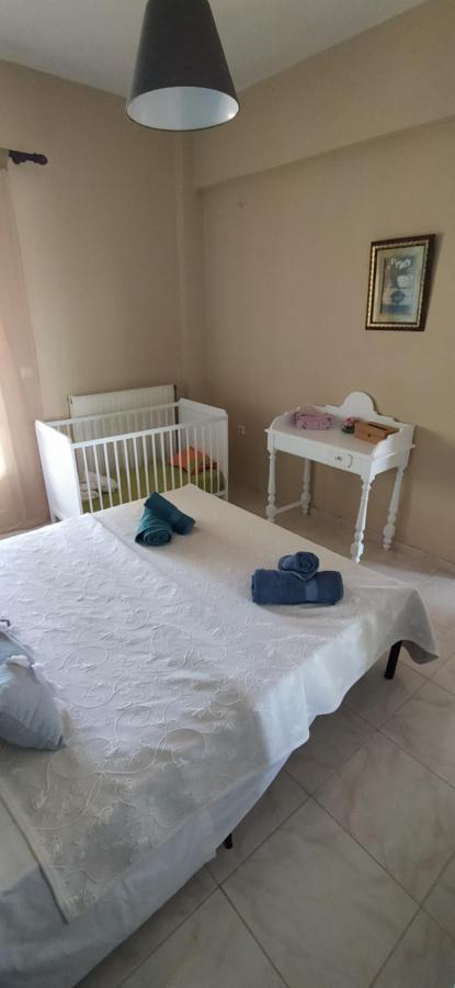 House In The Country Guest House Vatos Ngoại thất bức ảnh