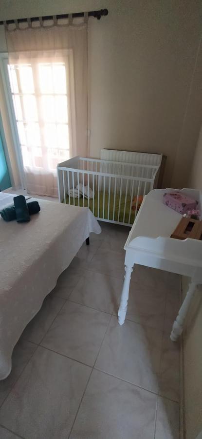 House In The Country Guest House Vatos Ngoại thất bức ảnh